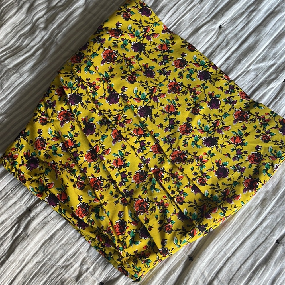 ZARA mini skirt size small - Picture 4 of 4